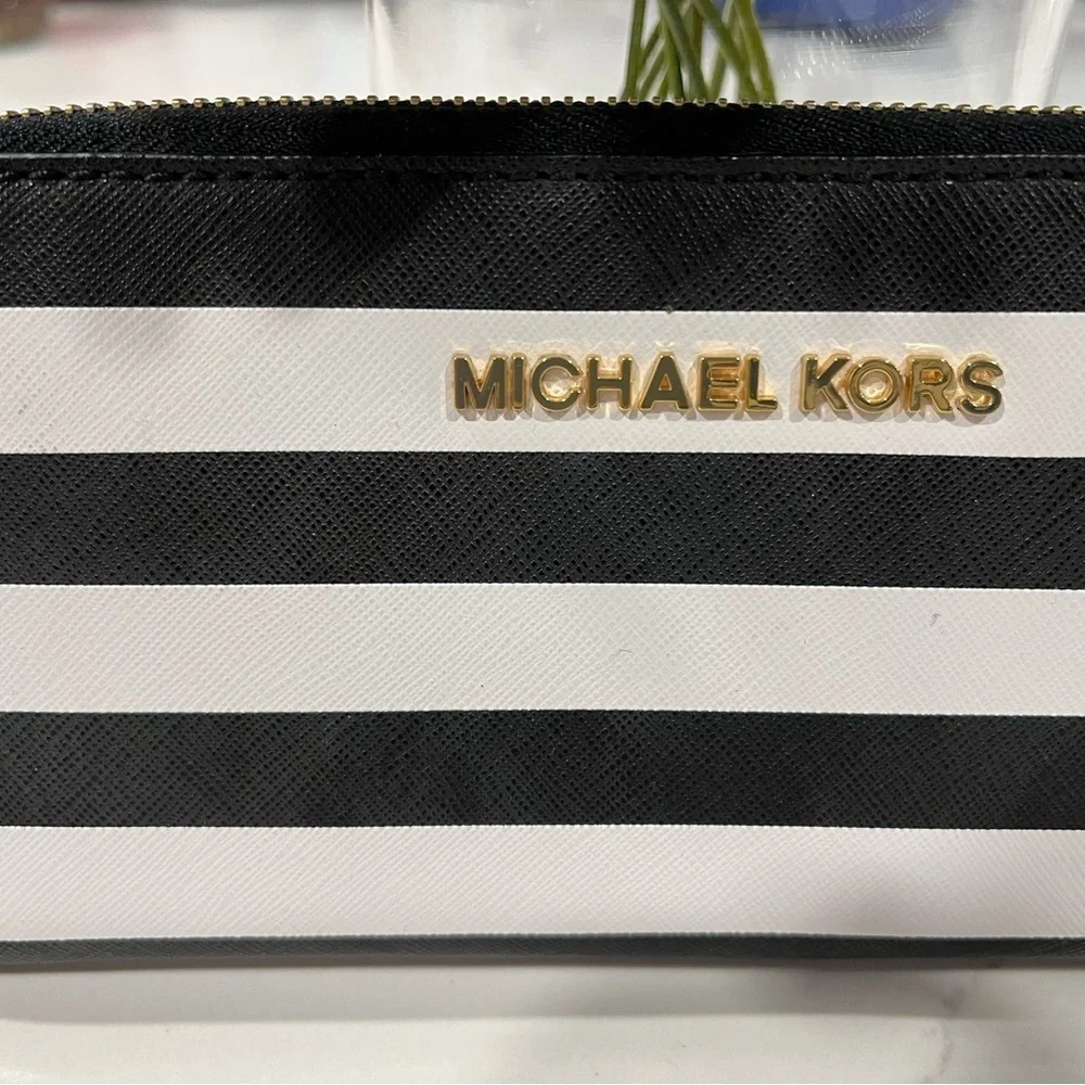 Michael Kors Black and White Striped Clutch Wallet (NEW)